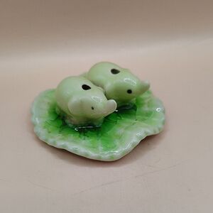 Vintage Elephant and Leaf Glazed Crackle Ceramic Incense Stick Holder 3"